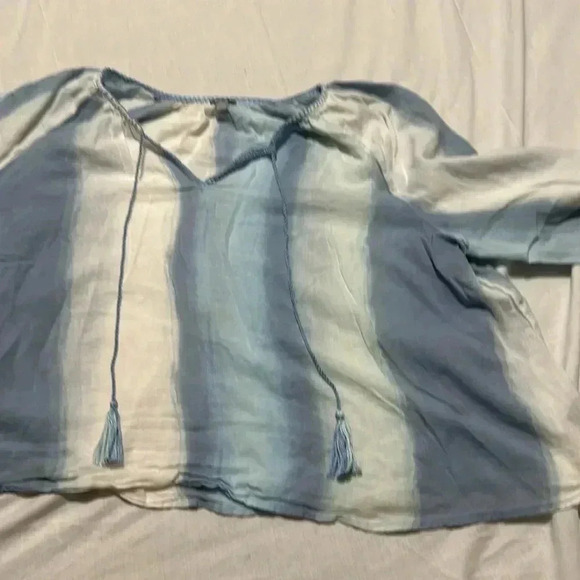 Aerie ombré blue tassel tie front 3/4 sleeve boho blouse - Picture 5 of 5